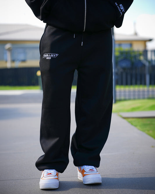 Black Trackpant (matches well with the Tino Hoody or Basics Hoody)